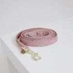 Leiband body safe wool licht roze Kentucky